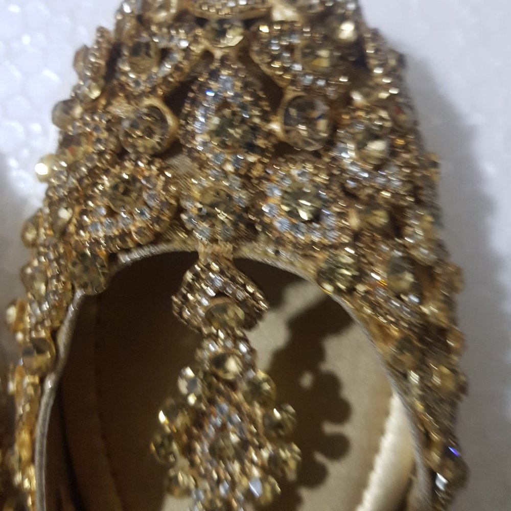 BRIDAL JUTTI STONE STUDDED GOLDEN COLOR - Picture 3 of 5